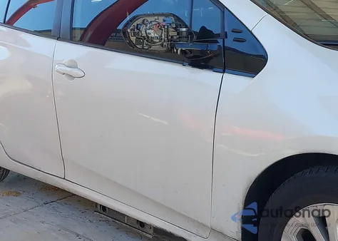 2019 Toyota Prius Le z USA, uszkodzony, nr VIN JTDKARFU5K3083009